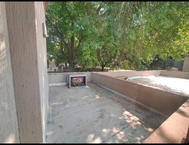 4 BEDROOM TOWNHOUSE FOR SALE IN THREE RIVERS
